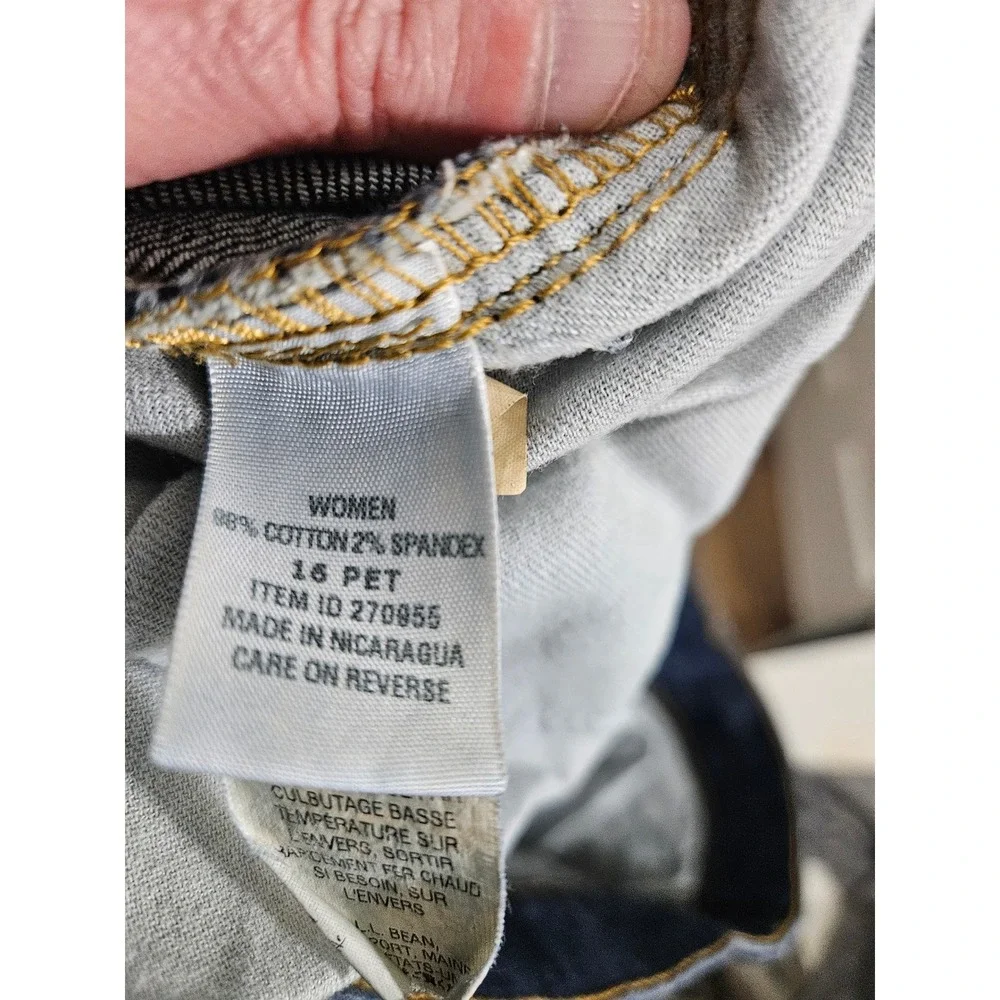 LL Bean‎ Classic Fit Jeans Womens 16 Pet Dark Wash Straight Leg Denim 270955